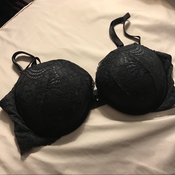 Victoria's Secret Other - Victorias secret lace plunge bra